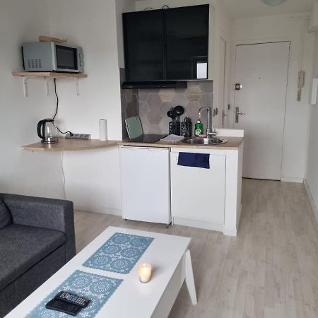 Studio Agreable Proche Gare Melun Exterior photo