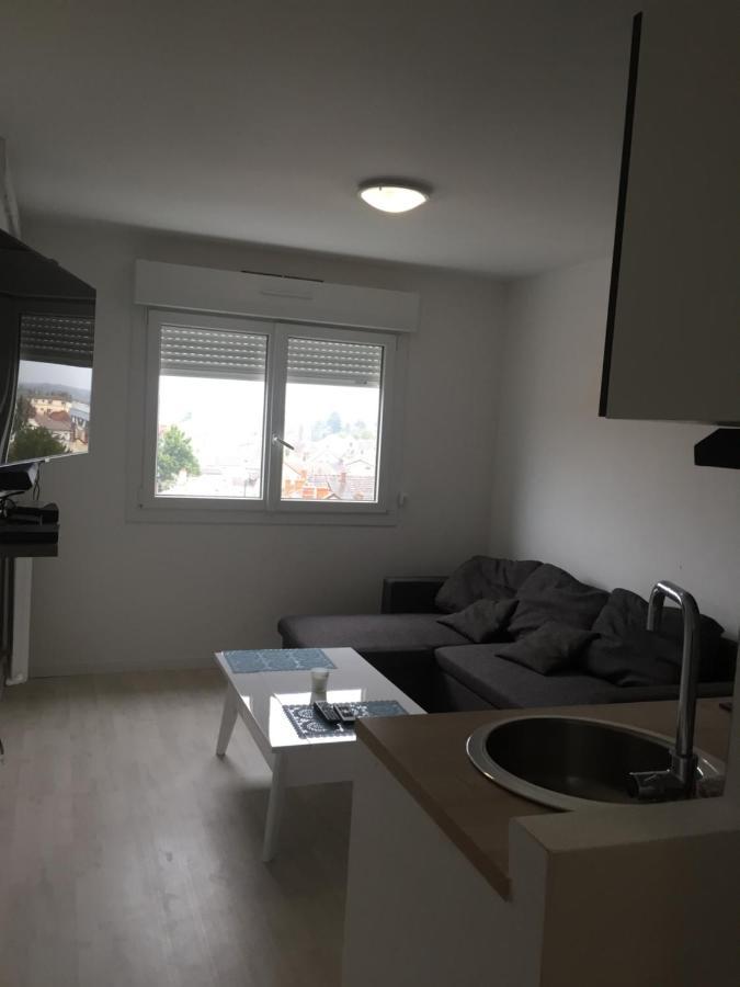 Studio Agreable Proche Gare Melun Exterior photo